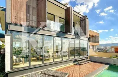 Casa para venda em Horto Florestal de 521.00m² com 4 Quartos, 4 Suites e 4 Garagens