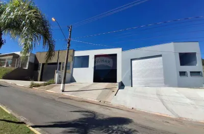 Galpão / Depósito / Armazém para alugar em Condomínio Villa Verde Bragança de 205.00m² com 4 Garagens