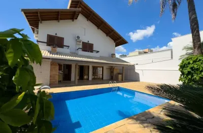 Casa de Condomínio para venda em Condomínio Vila Borghese de 370.00m² com 4 Quartos, 4 Suites e 4 Garagens