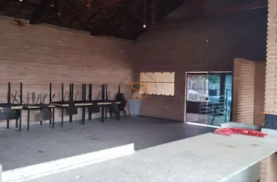Imóvel Comercial para venda e aluguel em Nova Mogi de 300.00m²