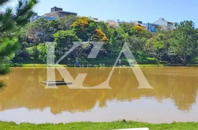 Casa para venda em Jacaré de 250.00m² com 3 Quartos, 1 Suite e 4 Garagens