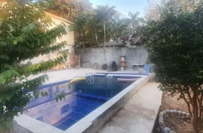 Chácara para venda em Água Doce de 343.00m² com 7 Quartos e 3 Garagens