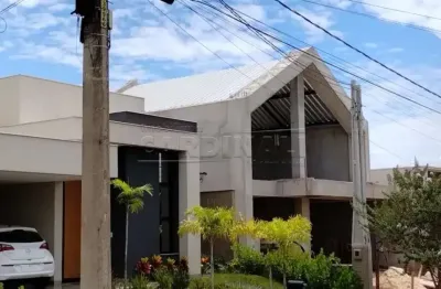 Casa de Condomínio para venda em Condomínio Buona Vita de 200.00m² com 3 Quartos, 1 Suite e 4 Garagens