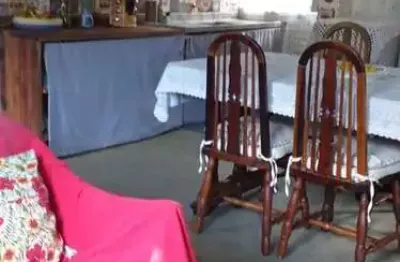 Casa para alugar em Sabaúna de 80.00m² com 2 Quartos e 3 Garagens