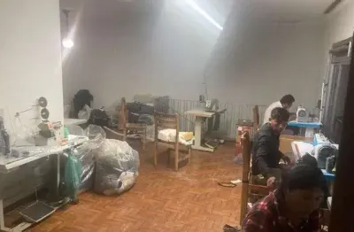 Casa para venda em Penha de 299.00m² com 4 Quartos e 3 Garagens