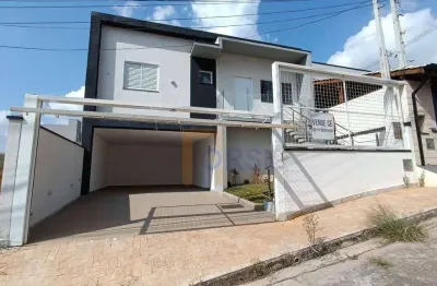 Sobrado para venda em Vila São Paulo de 90.00m² com 2 Quartos, 1 Suite e 4 Garagens