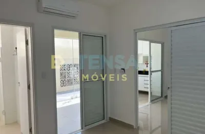 Apartamento para alugar em Vila Santo Antônio de 46.00m² com 1 Quarto, 1 Suite e 1 Garagem