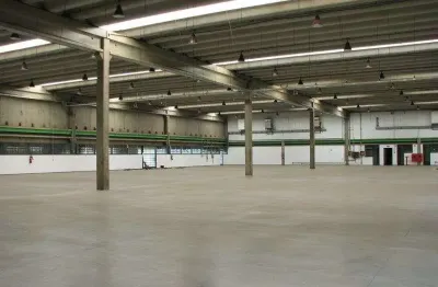 Galpão / Depósito / Armazém para venda e aluguel em Real Parque de 4500.00m²