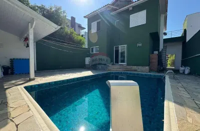 Casa de Condomínio para venda em Parque Residencial Itapeti de 250.00m² com 4 Quartos, 1 Suite e 3 Garagens