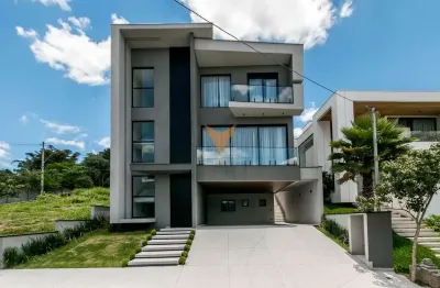 Casa para alugar em São Paulo Ii de 10.00m² com 4 Quartos, 4 Suites e 4 Garagens