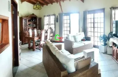 Casa para venda em Marambaia de 250.00m² com 3 Quartos, 1 Suite e 4 Garagens