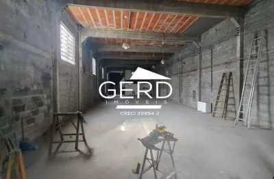 Galpão / Depósito / Armazém para alugar em Quitaúna de 243.00m²