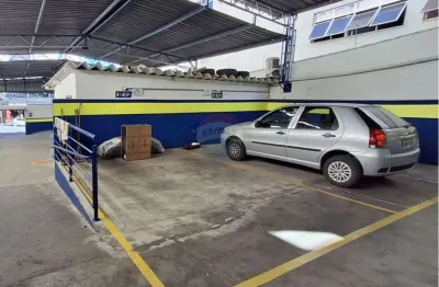 Galpão / Depósito / Armazém para alugar em Floresta de 485.00m² com 24 Garagens