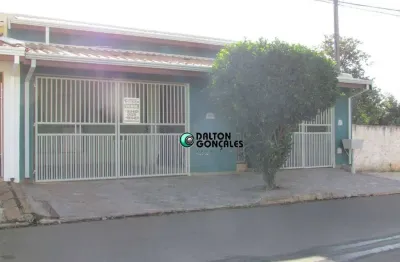 Casa para venda em Vila Avaí de 164.00m² com 3 Quartos, 1 Suite e 2 Garagens
