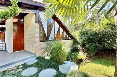 Casa para venda em Recanto Impla de 345.40m² com 4 Quartos, 3 Suites e 2 Garagens