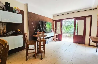 Sobrado para venda em Bairro Das Palmeiras de 326.00m² com 3 Quartos, 1 Suite e 4 Garagens