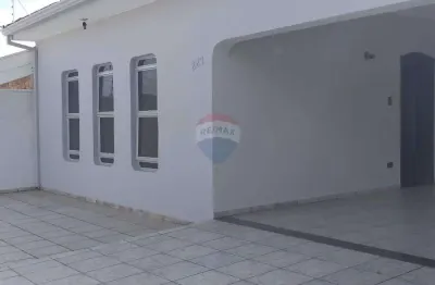 Casa com 2 quartos para alugar na Rua Basílio Dias, 269, Vila Bertini, Americana