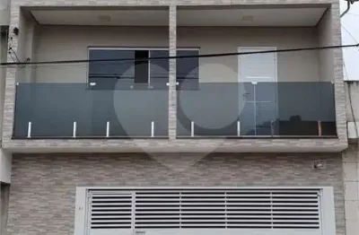 Casa para venda em Alvarenga de 260.00m² com 3 Quartos, 1 Suite e 2 Garagens