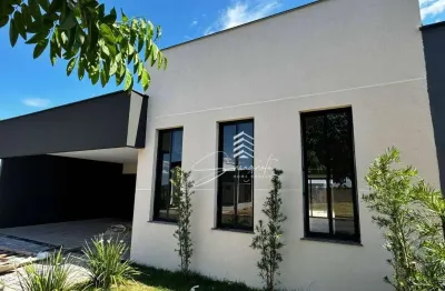 Casa de Condomínio para venda em Residencial Fazenda Pinheirinho de 167.00m² com 3 Quartos, 3 Suites e 4 Garagens
