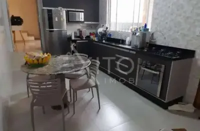 Casa para venda em Centro de 184.00m² com 3 Quartos, 1 Suite e 2 Garagens