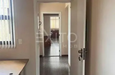 Sala Comercial para venda e aluguel em Centro de 115.00m² com 1 Garagem