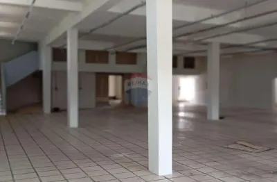 Imóvel Comercial para alugar em Jardim Ipê Iv de 500.00m² com 3 Garagens