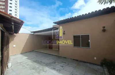 Casa de Condomínio para venda em Candeias de 170.00m² com 4 Quartos, 4 Suites e 3 Garagens