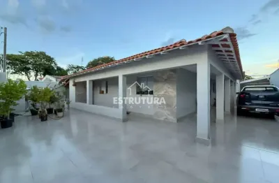 Casa para venda em Vila Operária de 215.00m² com 4 Quartos, 1 Suite e 5 Garagens
