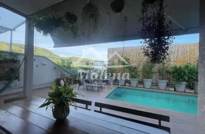 Casa de Condomínio para venda em Tamboré de 340.00m² com 5 Quartos, 5 Suites e 4 Garagens