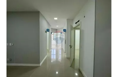 Sala Comercial para alugar em Recreio Dos Bandeirantes de 63.00m² com 1 Garagem