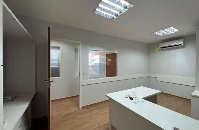 Sala Comercial para alugar em Recreio Dos Bandeirantes de 65.00m² com 1 Garagem