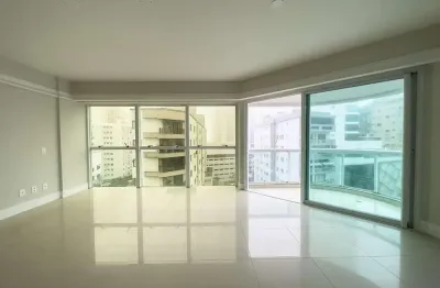 Apartamento para venda em Centro de 142.00m² com 4 Quartos, 4 Suites e 3 Garagens