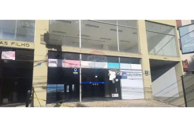 Imóvel Comercial para alugar em Centro de 498.00m² com 9 Garagens