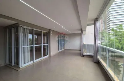 Apartamento para alugar em Jardim Botânico de 228.00m² com 4 Quartos, 4 Suites e 3 Garagens
