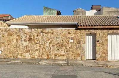 Casa para venda em Vila Haro de 87.00m² com 3 Quartos, 1 Suite e 2 Garagens