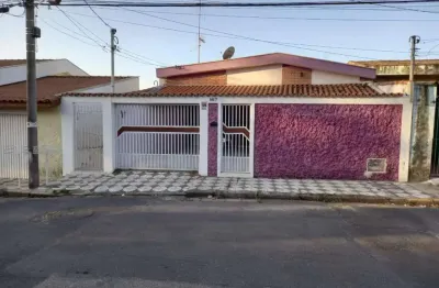 Casa para venda em Vila Hortência de 322.00m² com 5 Quartos e 3 Garagens