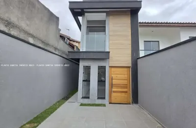 Sobrado para venda em Vila Cintra de 100.00m² com 3 Quartos, 1 Suite e 2 Garagens