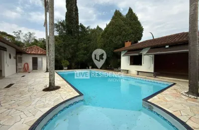 Casa para venda em Ville Chamonix de 435.00m² com 4 Quartos, 4 Suites e 5 Garagens