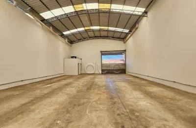 Sala Comercial para alugar em Piracicamirim de 303.00m² com 3 Garagens