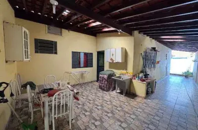 Casa para venda em Dic V (conjunto Habitacional Chico Mendes) de 180.00m² com 2 Quartos, 1 Suite e 2 Garagens