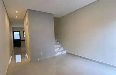 Sobrado para venda em Jardim Santos Dumont de 85.00m² com 2 Quartos, 2 Suites e 2 Garagens