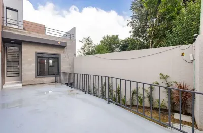 Sobrado para venda em Barreirinha de 167.00m² com 3 Quartos, 2 Suites e 2 Garagens