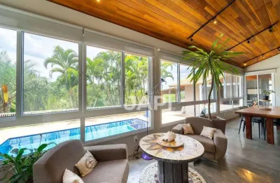 Casa para venda em Cajamar de 367.00m² com 4 Quartos, 4 Suites e 5 Garagens