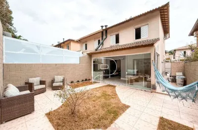 Casa de Condomínio para venda em Granja Viana de 103.00m² com 3 Quartos, 1 Suite e 2 Garagens