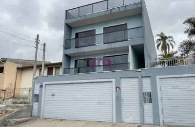 Sobrado para alugar em Cidade Industrial de 180.00m² com 3 Quartos, 1 Suite e 6 Garagens