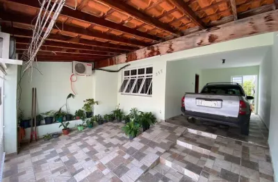 Sobrado para venda em Jardim Morumbi de 180.00m² com 4 Quartos e 2 Garagens