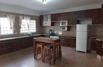 Chácara para alugar em Ville Saint James Ii de 330.00m² com 4 Quartos e 4 Garagens