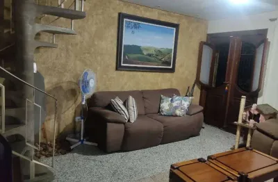 Sobrado para venda em Vila Buenos Aires de 242.00m² com 4 Quartos, 1 Suite e 3 Garagens