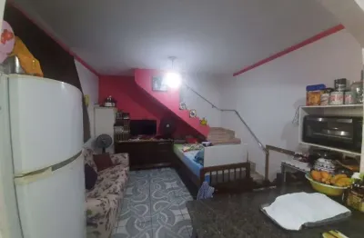 Sobrado para venda em Vila Marieta de 96.00m² com 2 Quartos, 1 Suite e 2 Garagens