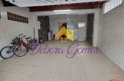 Casa para venda em Vila Valença de 200.00m² com 3 Quartos, 1 Suite e 3 Garagens